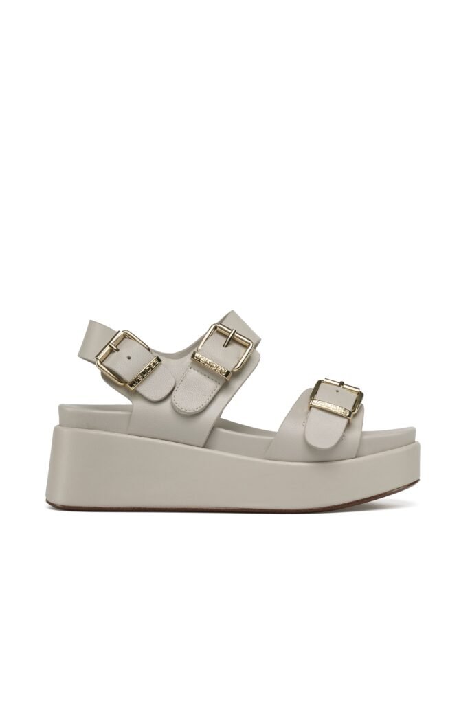 Lightweight Women’s Sandals crafted for travel friendly comfort and summer wear